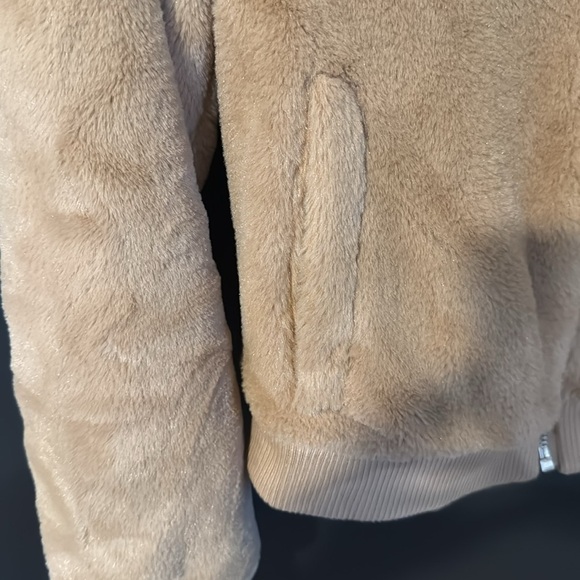 FOREVER 21 Faux Fur bomber jacket Lined Full Zip Pockets Size S - Picture 4 of 8
